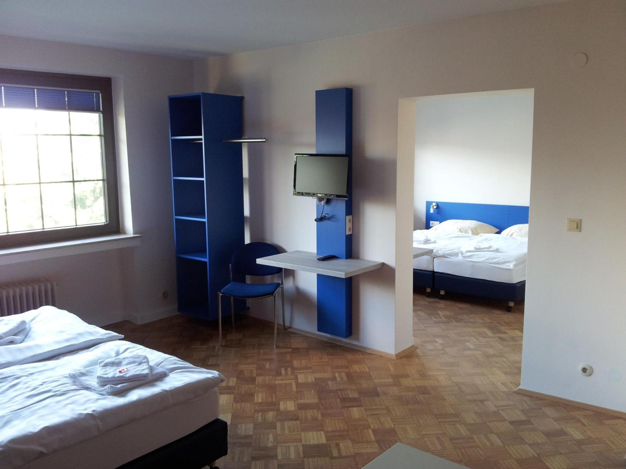 Smart Hostel By Landgasthof Velber 24H7D Seelze Zewnętrze zdjęcie