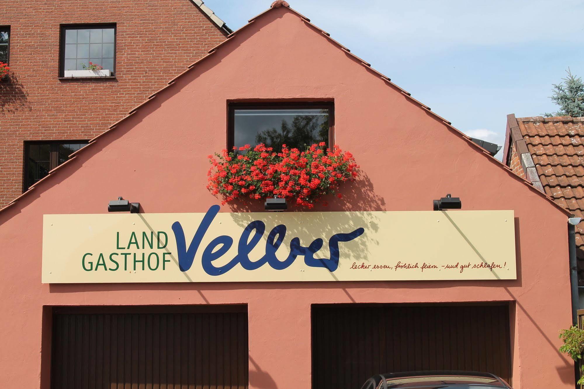 Smart Hostel By Landgasthof Velber 24H7D Seelze Zewnętrze zdjęcie