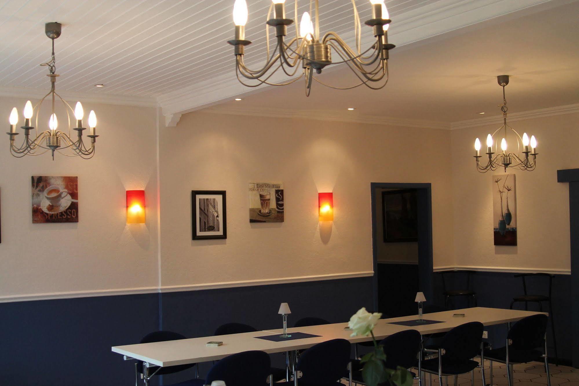 Smart Hostel By Landgasthof Velber 24H7D Seelze Zewnętrze zdjęcie