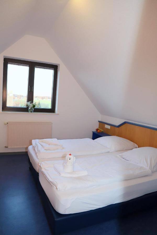 Smart Hostel By Landgasthof Velber 24H7D Seelze Zewnętrze zdjęcie