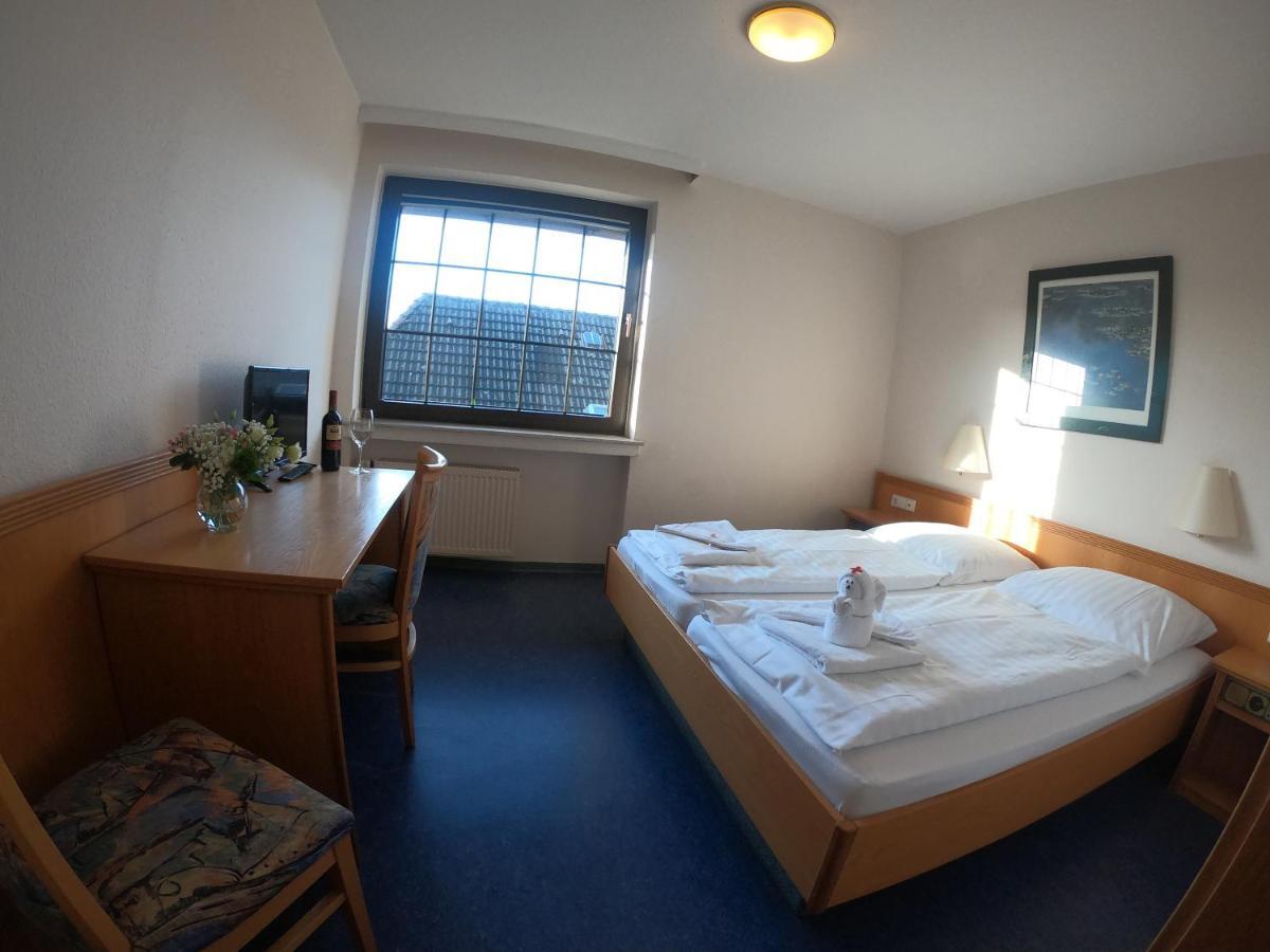 Smart Hostel By Landgasthof Velber 24H7D Seelze Zewnętrze zdjęcie